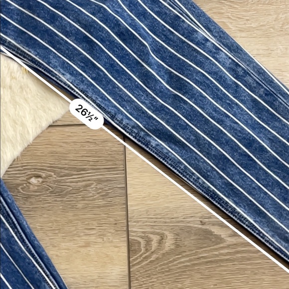 American Eagle striped mom jeans - Picture 5 of 5